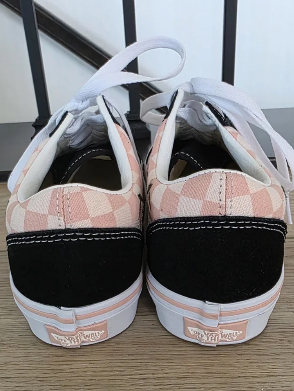 Vans Peach Checkerboard Peach Floral Old Skool Sneakers - Women's - Picture 2 of 2